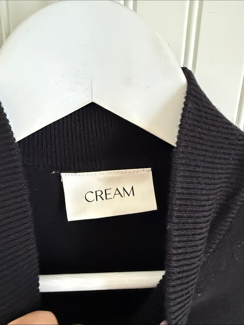 Cream Clothing Black Mockneck Sleeveless knit top - Picture 3 of 9